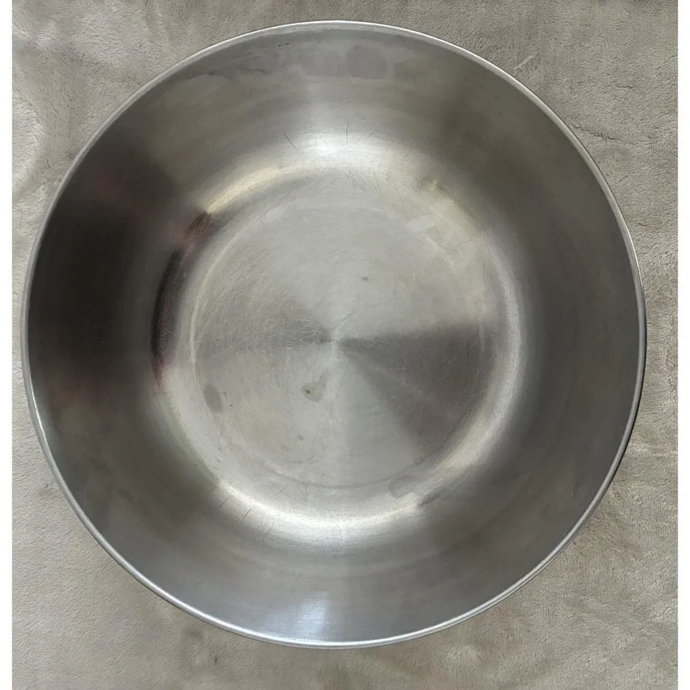 Mixing Bowl Stainless Steel Made in Korea Footed 9x5